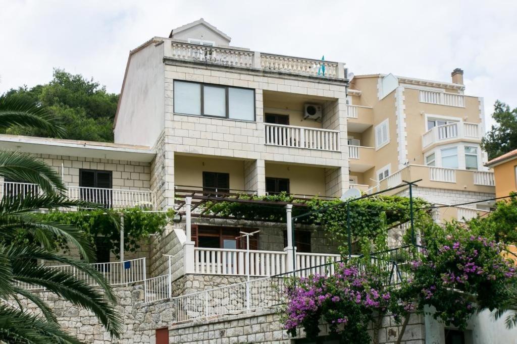 Laura Mljet Apartment Sobra