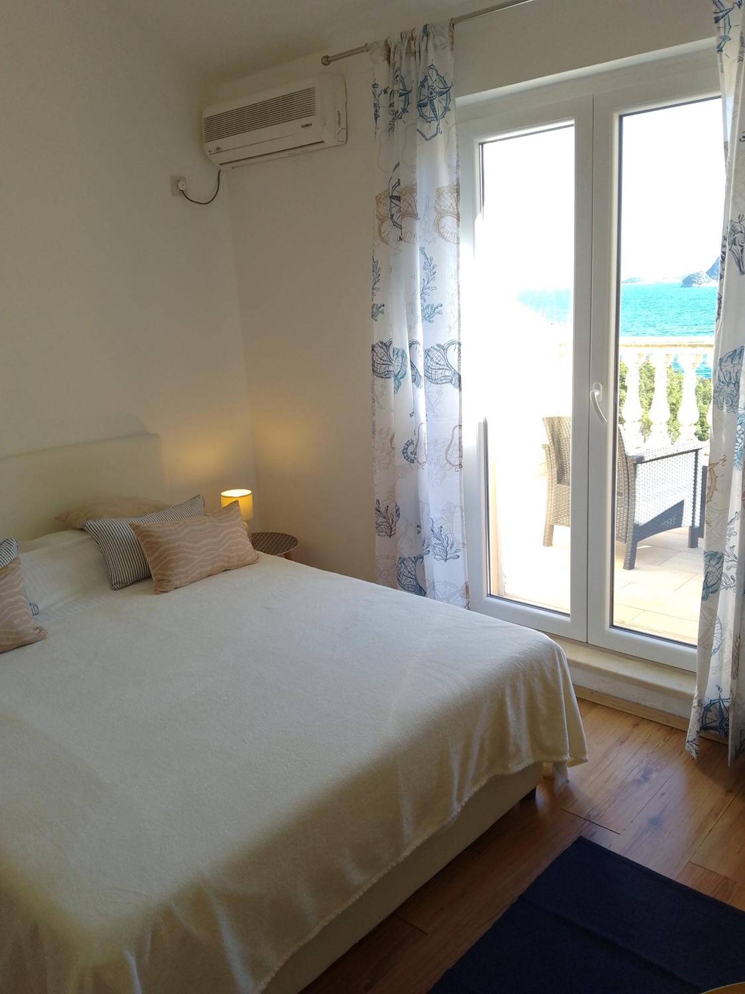 Laura Mljet Apartment *